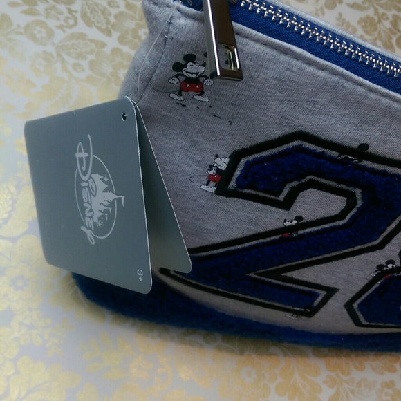 DISNEY 💕Mickey Mouse Makeup Cosmetic Bag - Picture 2 of 7